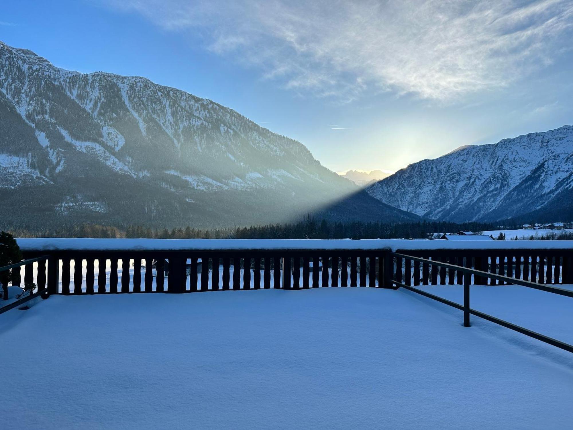 Das Alpenzeit Appartement Mit Just Private Terrasse (Adults Only) Бад Аузее Екстериор снимка