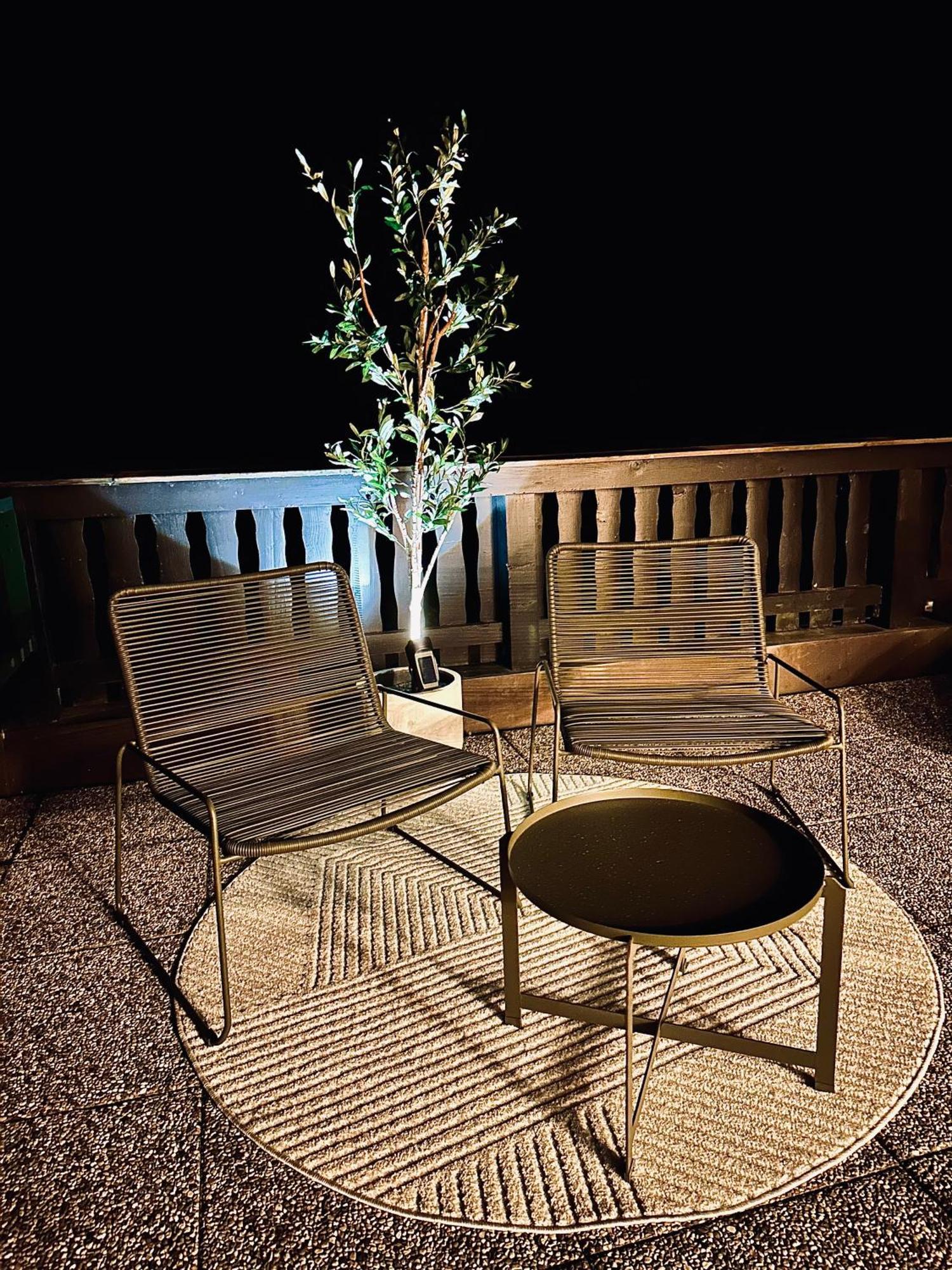 Das Alpenzeit Appartement Mit Just Private Terrasse (Adults Only) Бад Аузее Екстериор снимка