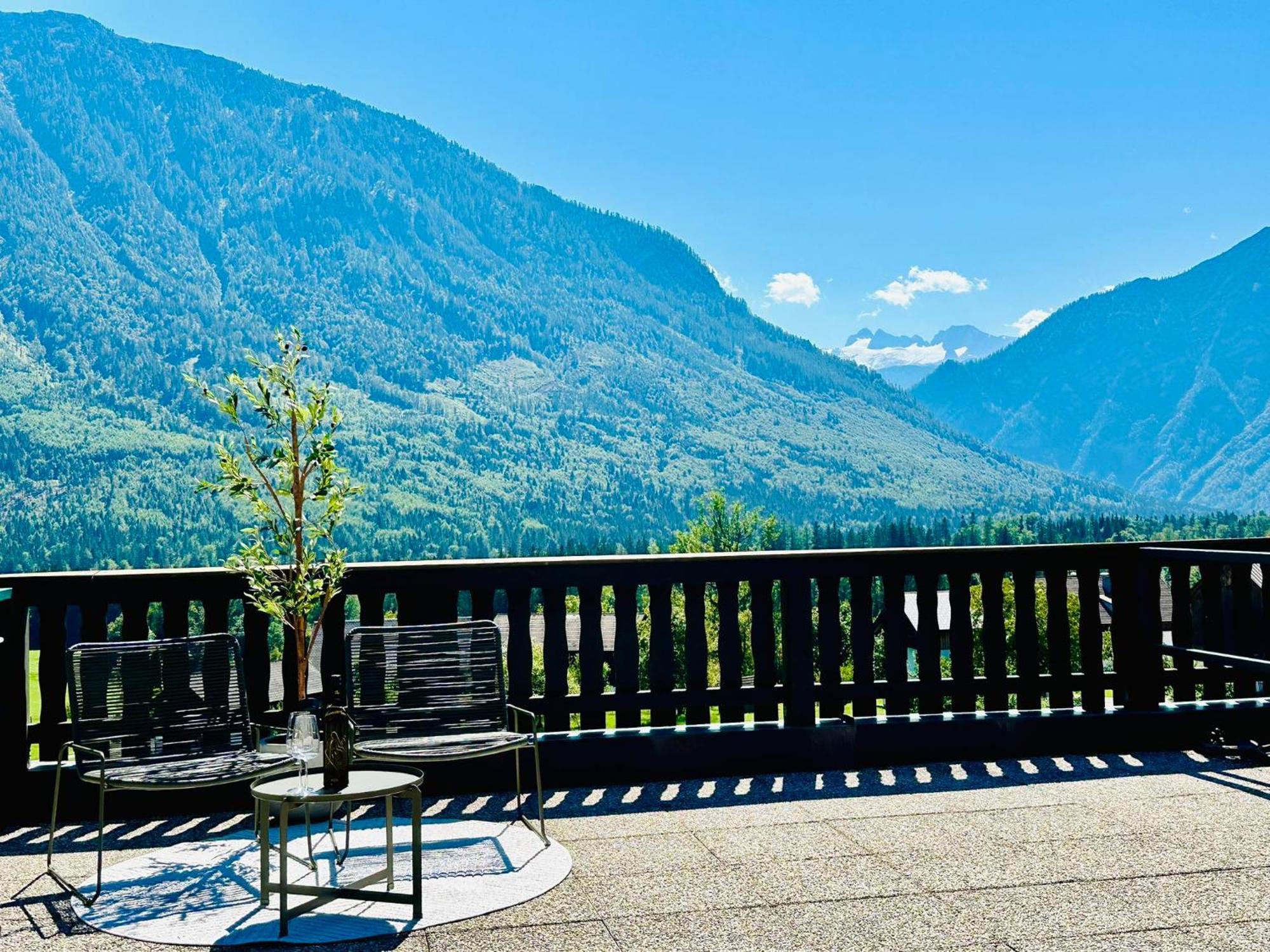 Das Alpenzeit Appartement Mit Just Private Terrasse (Adults Only) Бад Аузее Екстериор снимка