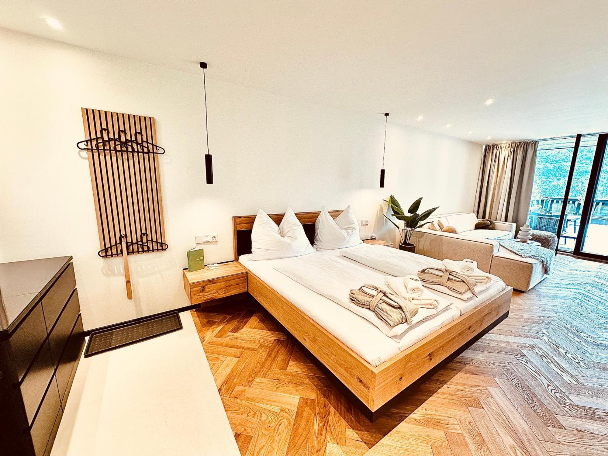 Das Alpenzeit Appartement Mit Just Private Terrasse (Adults Only) Бад Аузее Екстериор снимка