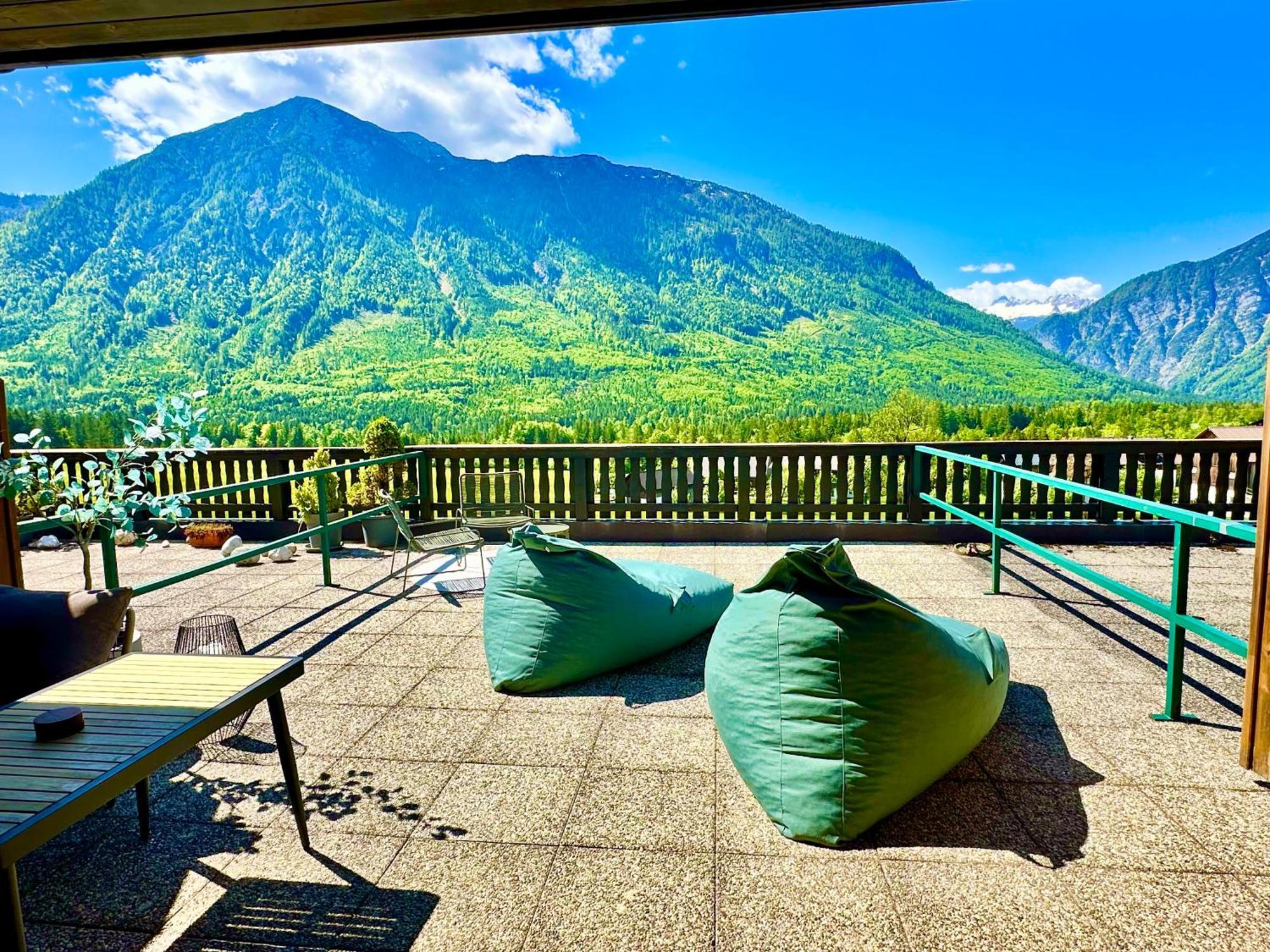 Das Alpenzeit Appartement Mit Just Private Terrasse (Adults Only) Бад Аузее Екстериор снимка
